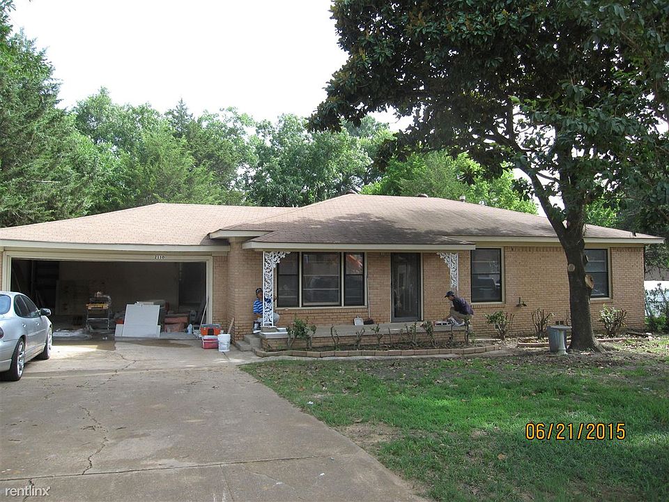 2110 E. Devine 025