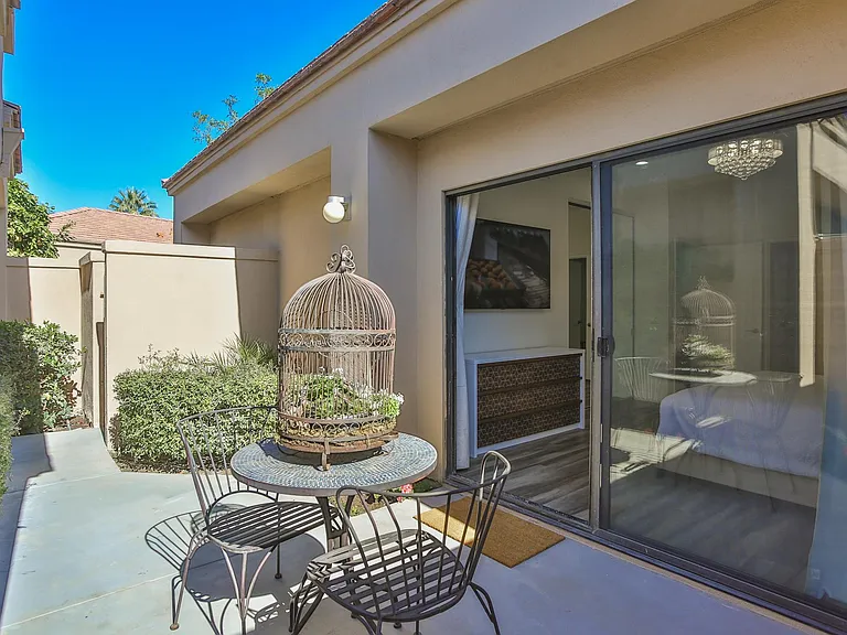 54802 Oak Tree — Photo 7
