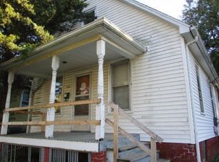 256 Fulton Pl, Canton, IL 61520