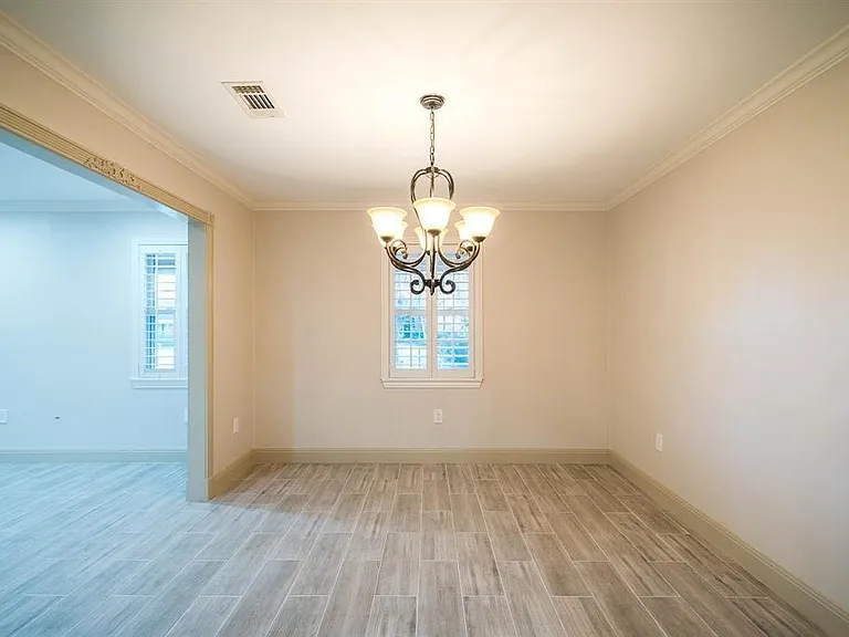 5046 Yarwell Dr — Photo 12