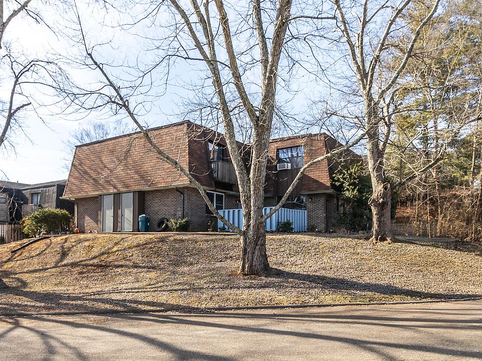 1st image of 9008 NW Creekside Ln