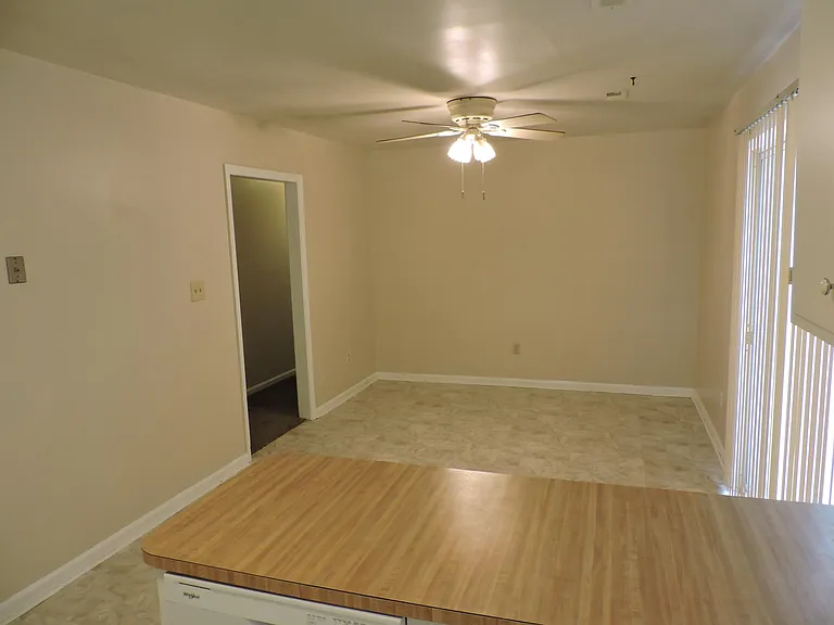 131 Fairmont Dr — Photo 7