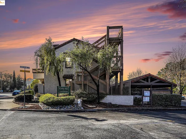 1122 S Villa Way, Walnut Creek, CA 94595