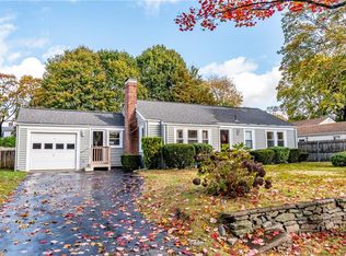 128 Rogers Ave, Barrington, RI 02806