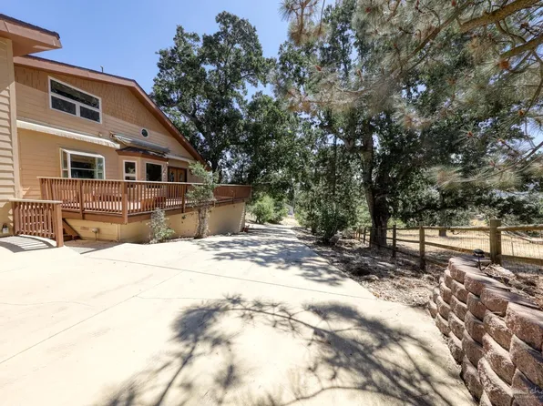 23821 Parke Ct, Tehachapi, CA 93561