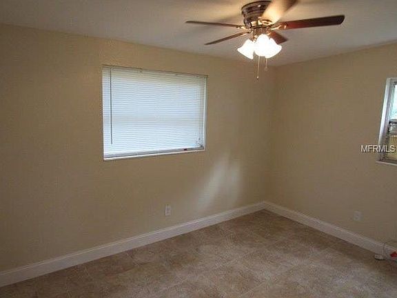 5th image of 126 Cosmos Dr