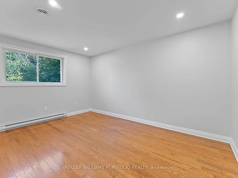 32 Gatesview Ave #UPPER — Photo 27