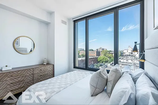 Rented by EXR | media 11