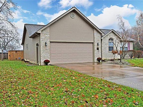 2nd image of 735 Esme Dr
