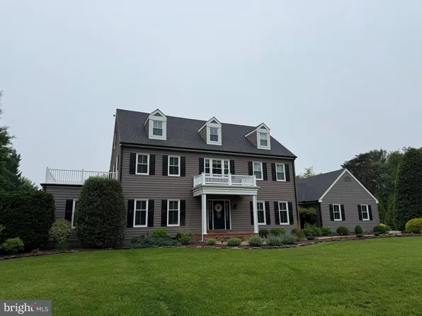 2032 Windswept Dr, Dover, DE 19901