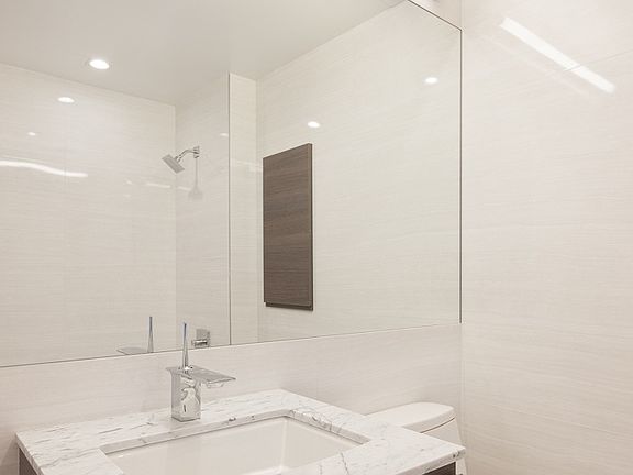 4th image of 309 Gold St #14DU