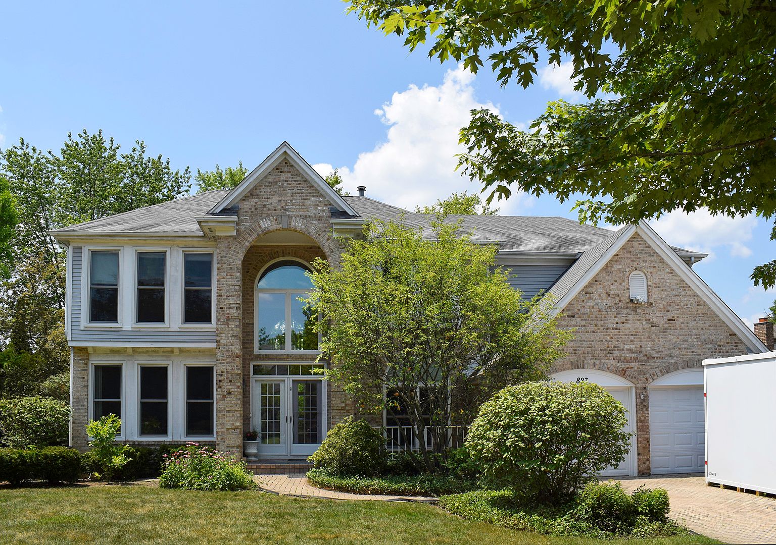 827 Saugatuck Trl, Vernon Hills, IL 60061 Zillow