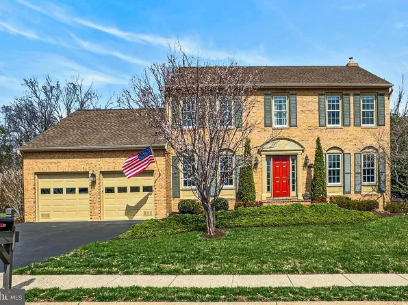 15510 Meherrin Dr, Centreville, VA 20120