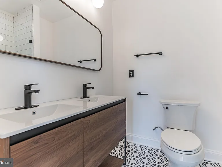 5300 5th St NW — Photo 13