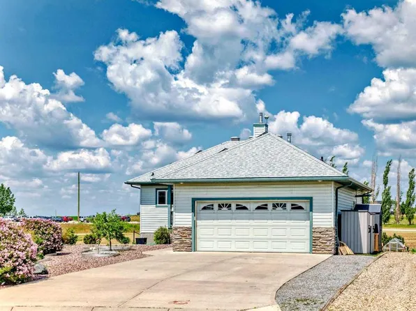 14 E Wyndham Park Vw, Carseland, AB T0J 0M0