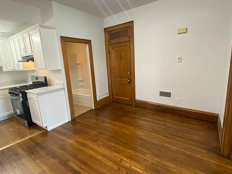 236 Buttles Ave — Photo 6