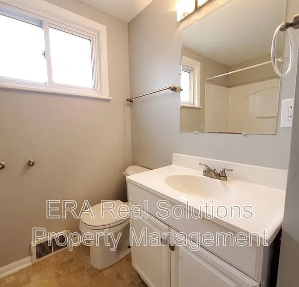 2906 Woodgrove Dr — Photo 18