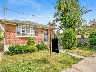 119-29 201st Pl, Saint Albans, NY, 11412