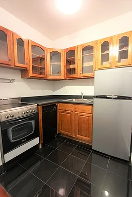 Rented by Dynamik Realty | media 15