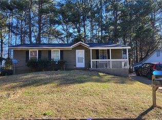 2138 Cherokee Valley Cir, Lithonia, GA 30058