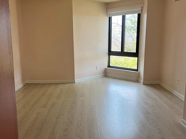807 N Howard St #414 — Photo 29