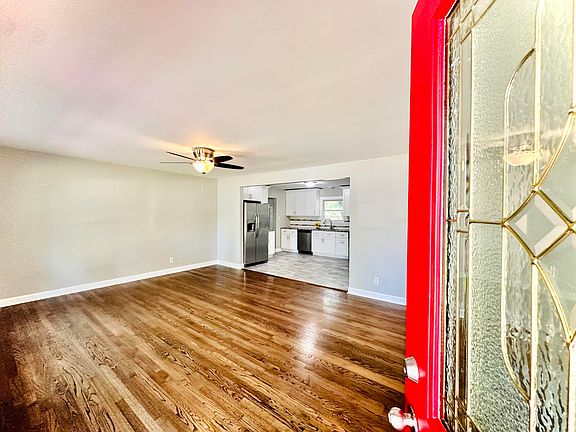 2nd image of 646 N Guyer St