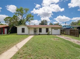 105 W Davis St, Harlingen, TX 78550
