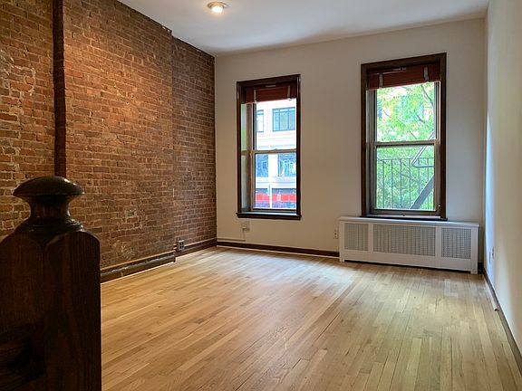 3rd image of 351 Amsterdam Ave #3S