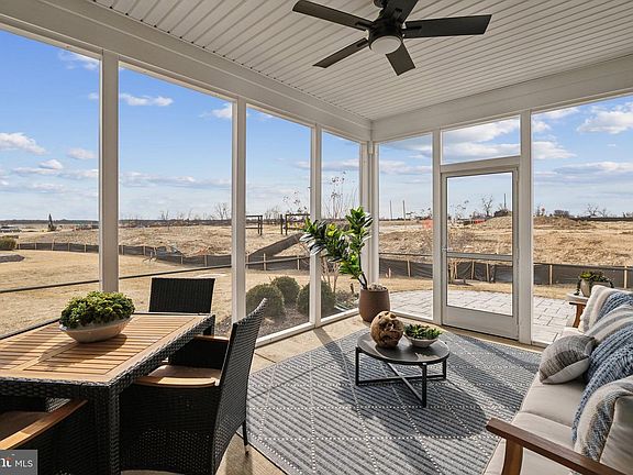 5th image of 410 Granite Ridge Dr
