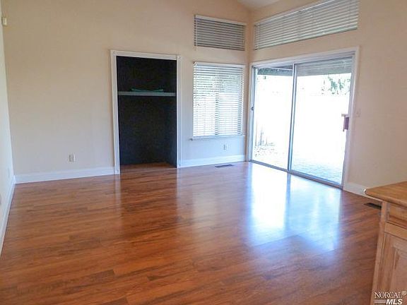 5th image of 4781 Birkdale Ct