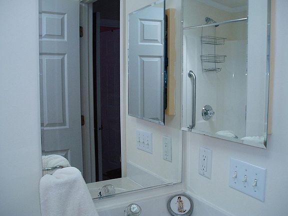 5th image of 50 Highland St #40