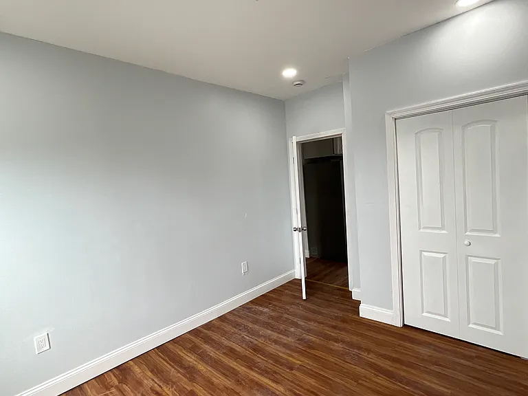 17 Pattison St #3 — Photo 6