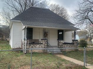 318 Ottawa St, Seneca, MO 64865