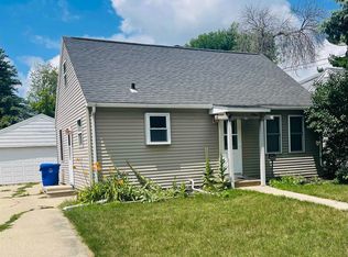 1601 S Jackson St, Appleton, WI 54915