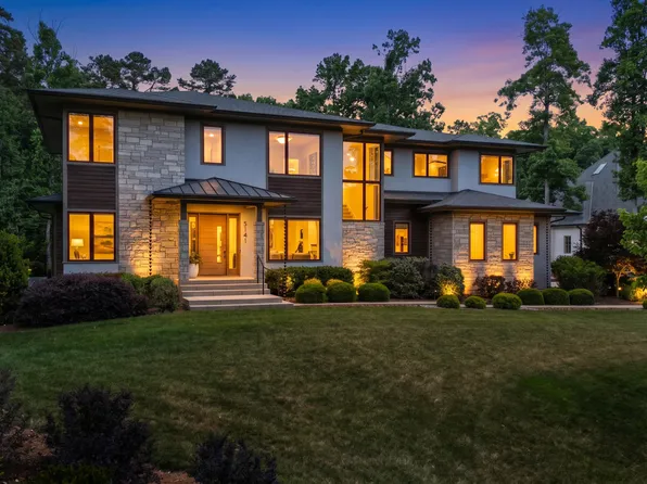 5141 Avalaire Oaks Dr, Raleigh, NC 27614