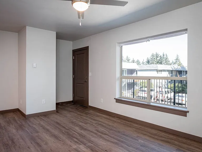 Spruce Park Apartments — Photo 8