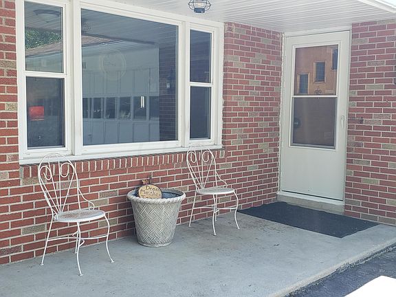 3rd image of 1217 Dawsett Ave