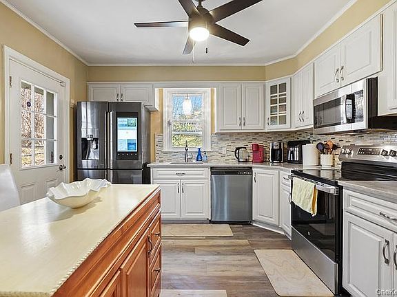 5th image of 199 South Road