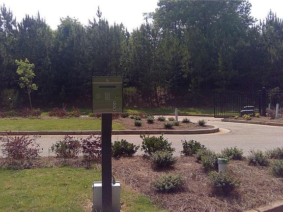 2nd image of 420 Fredrick Dr