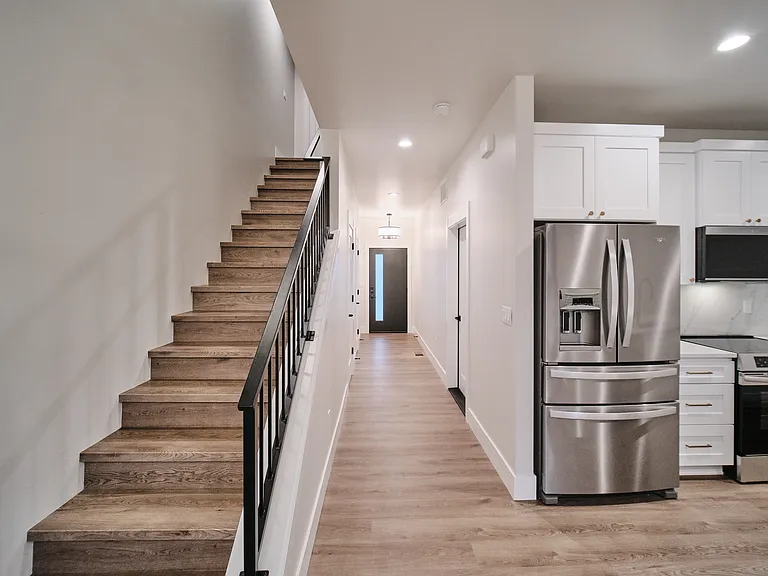 784 W Redwood Ct — Photo 10