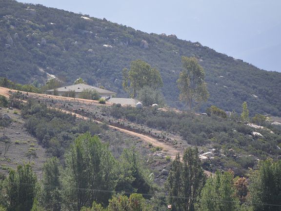 2nd image of Highland Heights Road
