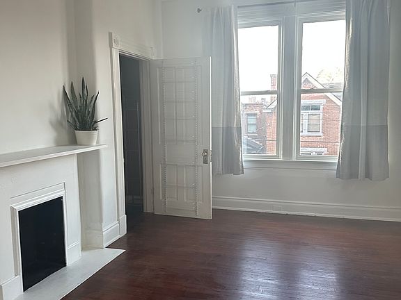 4th image of 518 E 2nd St APT 2