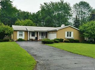 4773 E Eddy Dr, Lewiston, NY 14092