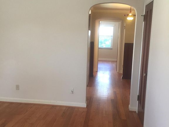 4th image of 2540 Williams Ave APT 2