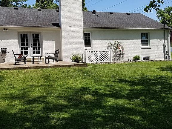3rd image of 4477 E Lincoln Dr
