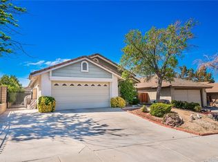37031 Potter Dr, Palmdale, CA 93550