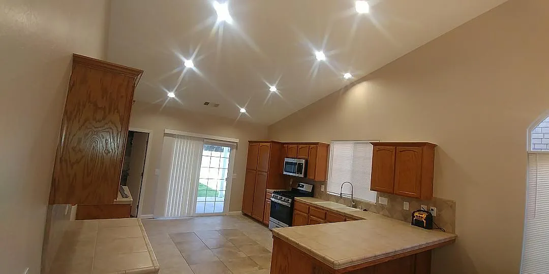 3 bed, 1610 sqft, $2,150 — Photo 3