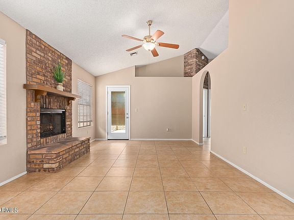 4th image of 1915 S 39TH Street #108