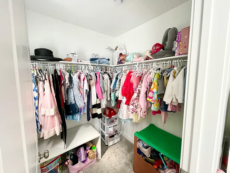 E Chukar Dr — Photo 28
