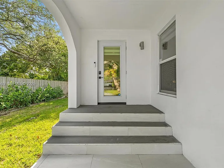 4430 NW 1st Ave — Photo 5
